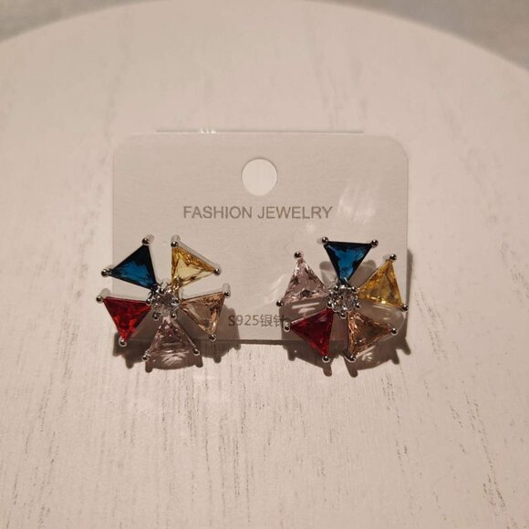 Color Pop Petal Studs - Picture 1 of 1
